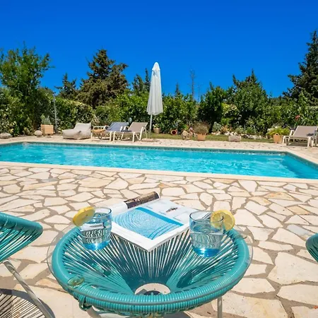 Villa Edem Khalikeri